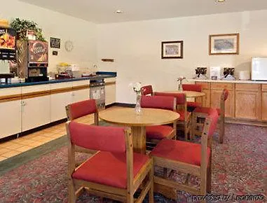 Wautoma Inn By Oyo Near Airport Wi 73 