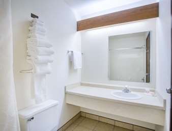 Hotel By Oyo Near Airport Wi 73 Wautoma