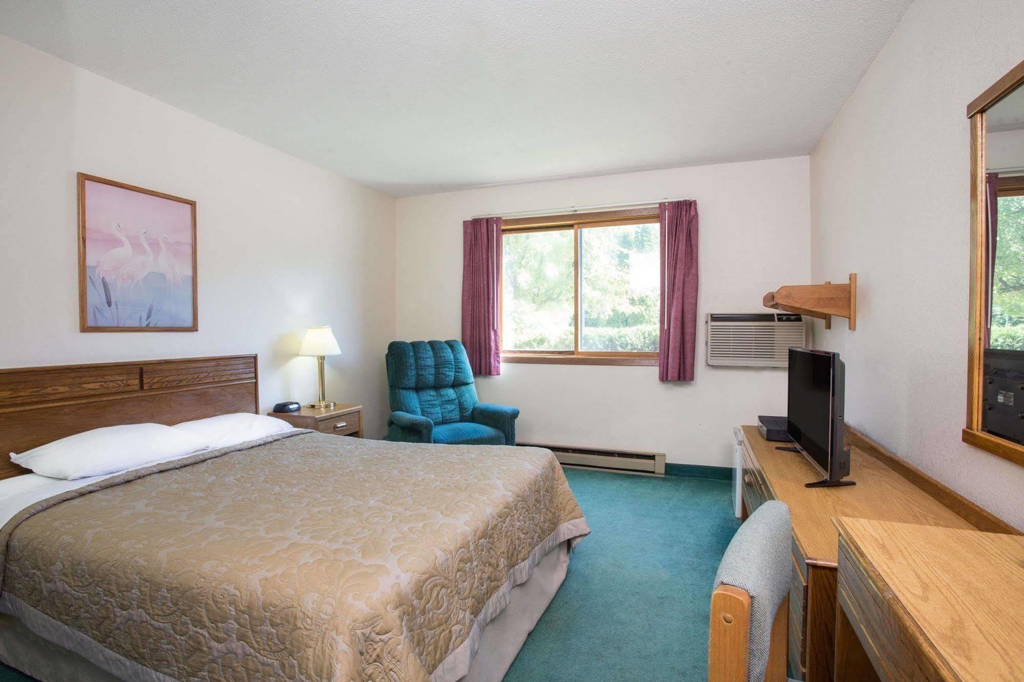 Hotel By Oyo Near Airport Wi 73 Wautoma